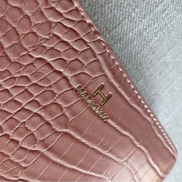 H by Halston Croc Embossed Pink Blush Gold Crocodile Accordion Zip Walle… - Picture 2 of 5